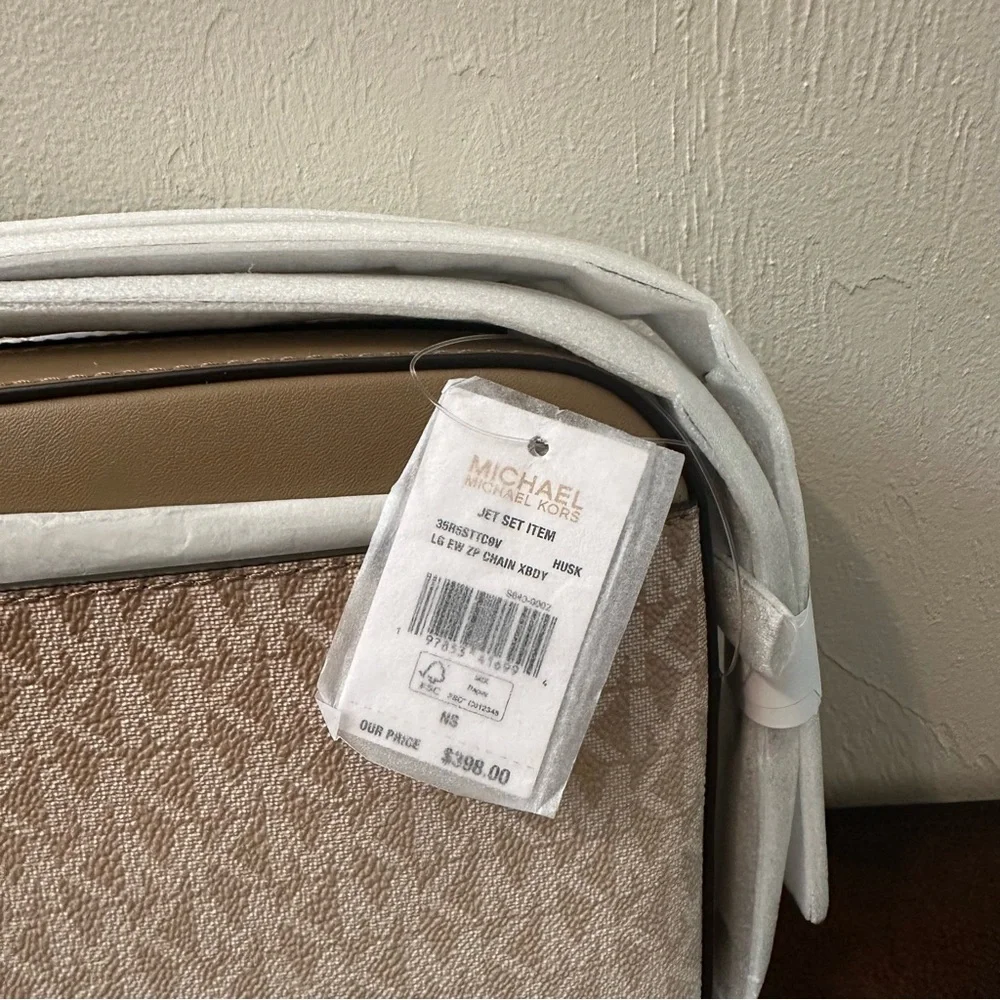 NWT Michael Kors | Large Ombré Signature Monogram Logo Crossbody Bag $398